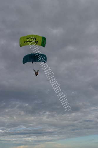 Mike_group_jump_04_Sat_028