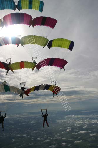 Raul_group_jump_06_Sun_010