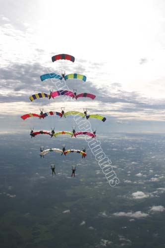 Raul_group_jump_06_Sun_016